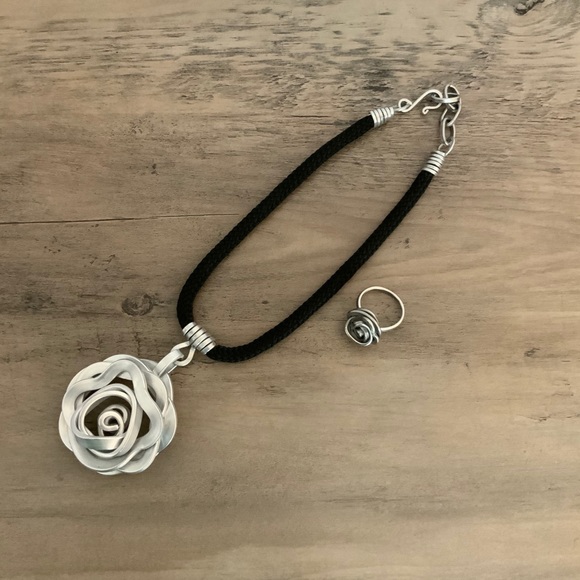 Jewelry - NWOT Handmade Flower Necklace & Ring Set